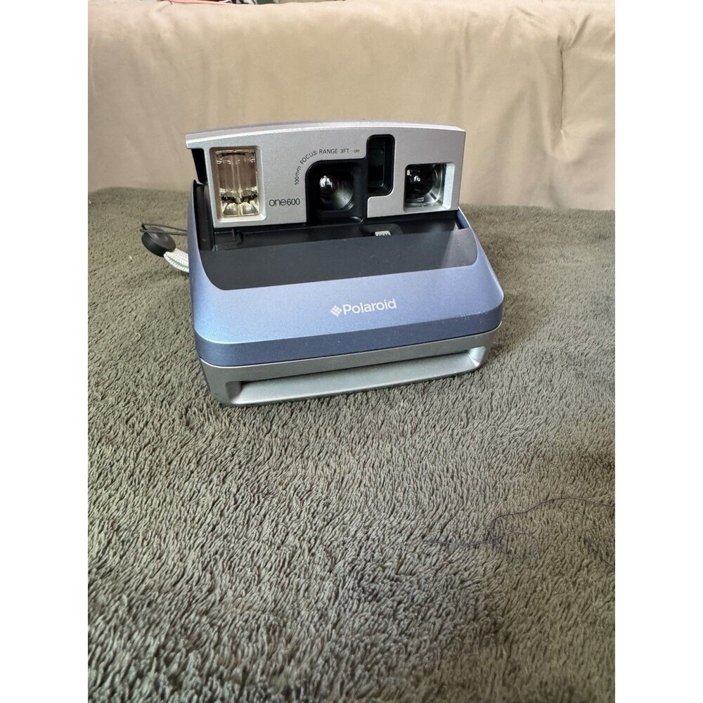 Polaroid One 600 Vintage Instant Flash Film Camera Blue/Silver